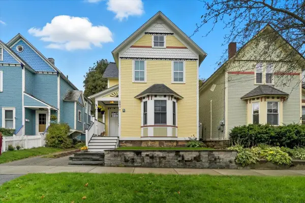 241 Loomis Street, Burlington, VT 05401