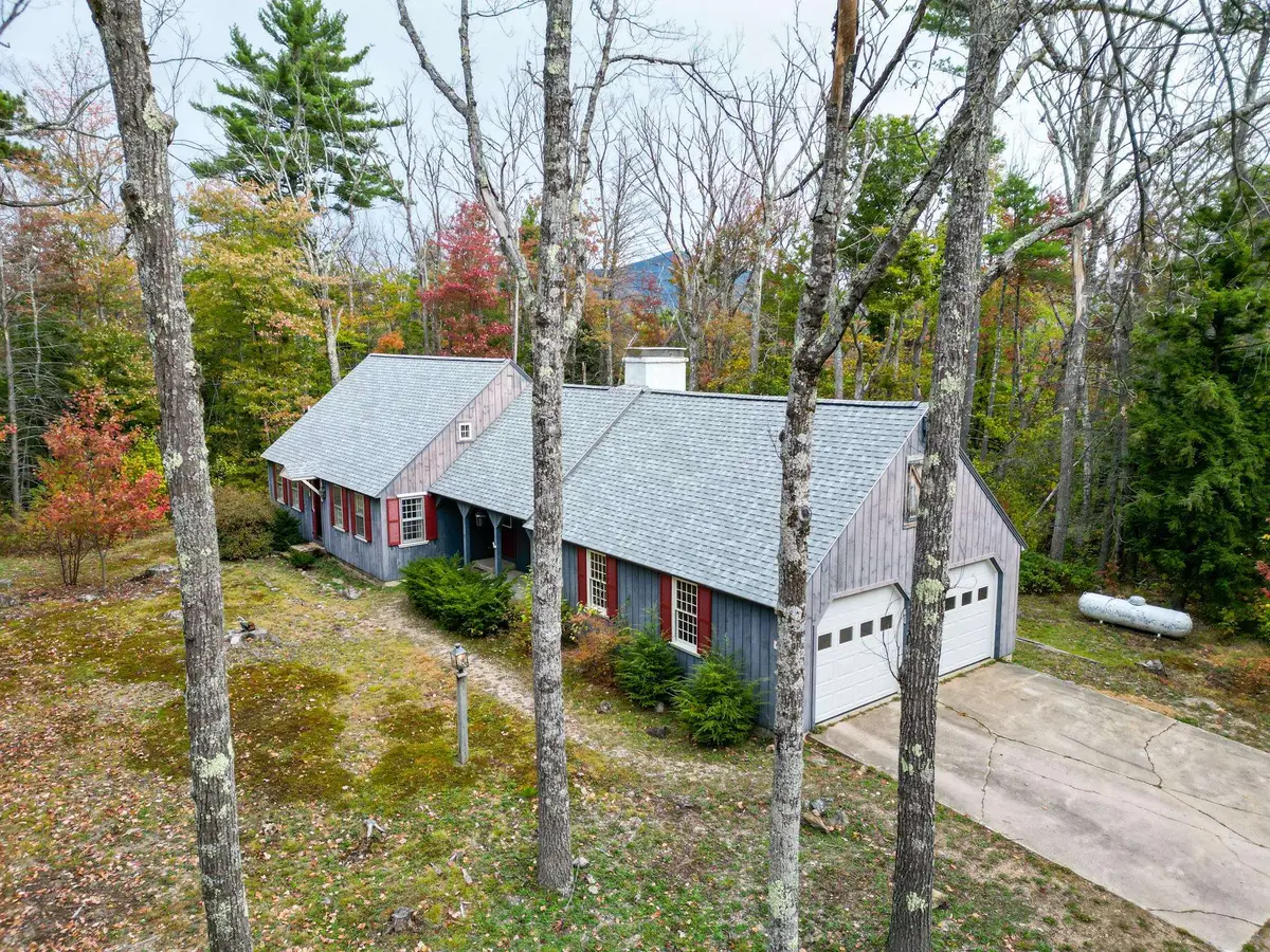63 Allard Farm Circuit, Conway Town, NH 03860 - Image #1