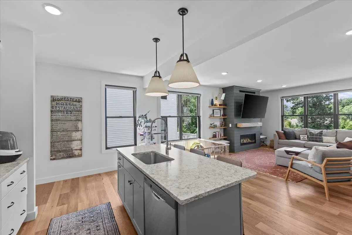 341 O'Brien Farm Road, South Burlington, VT 05403 - Image #1