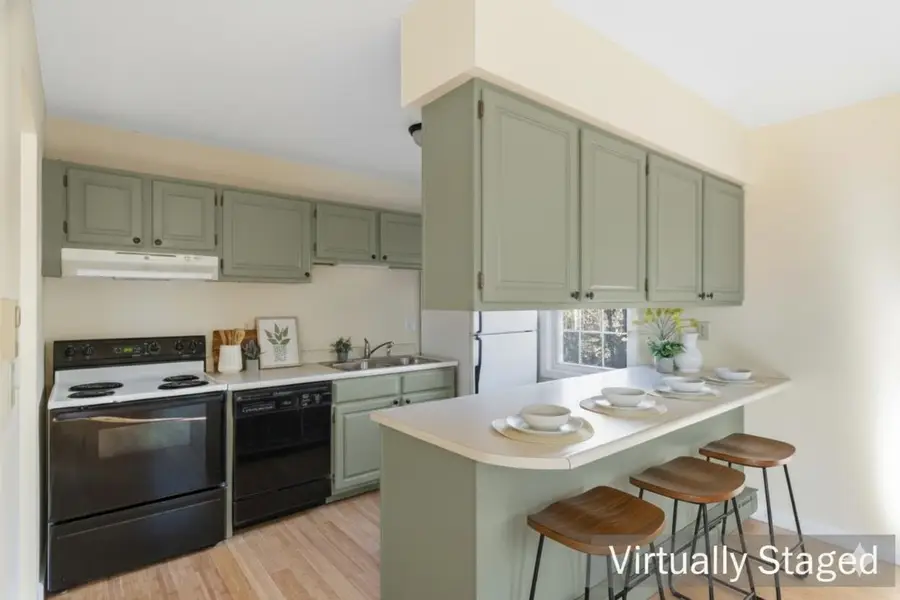 96 Twin Oaks Terrace, South Burlington, VT 05403 - Image #2