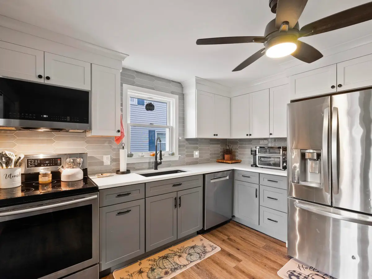 146 Woodbine Avenue, Manchester, NH 03109 - Image #1