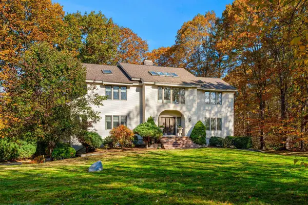 50 Page Lane, Hampstead, NH 03841