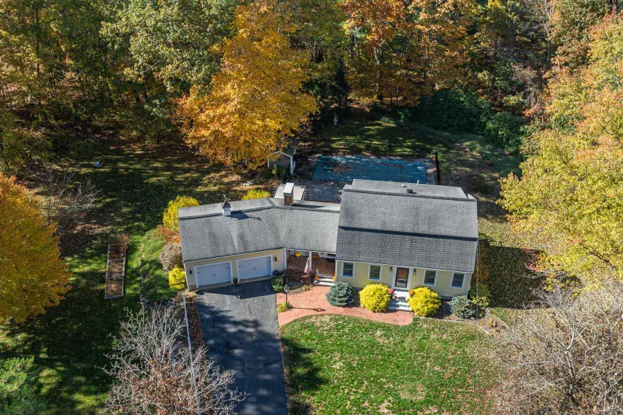 142 Haverhill Road, East Kingston, NH 03827 - Image #3