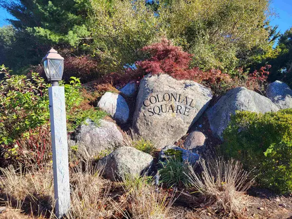 18 Colonial Square, Peterborough, NH 03458