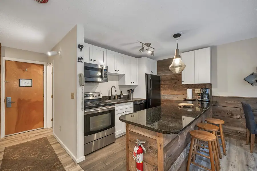 6 River Run Drive #Q, Bartlett, NH 03812 - Image #3