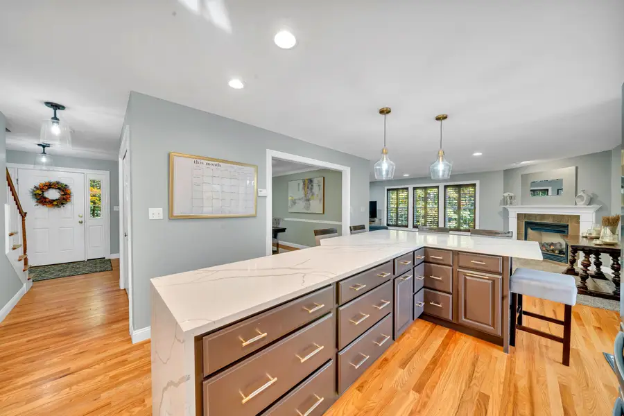 8 Stonewall Way, Newmarket, NH 03857 - Image #3