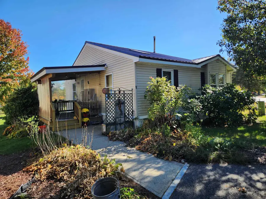 9 Duke Lane, Concord, NH 03303 - Image #2