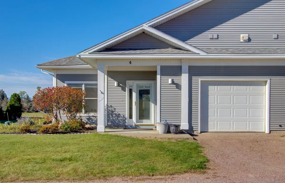4 Westside Village, Grand Isle, VT 05458 - Image #1
