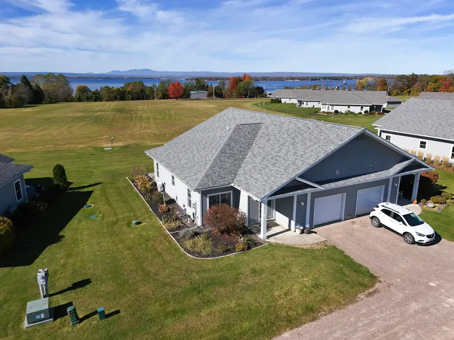 4 Westside Village, Grand Isle, VT 05458 - Image #3