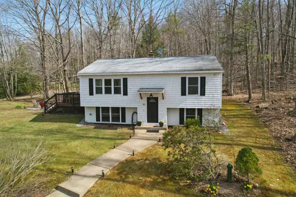 92 Piper Hill Road, Loudon, NH 03307