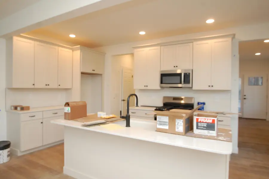 33A Griffin Road, Hudson, NH 03051 - Image #2