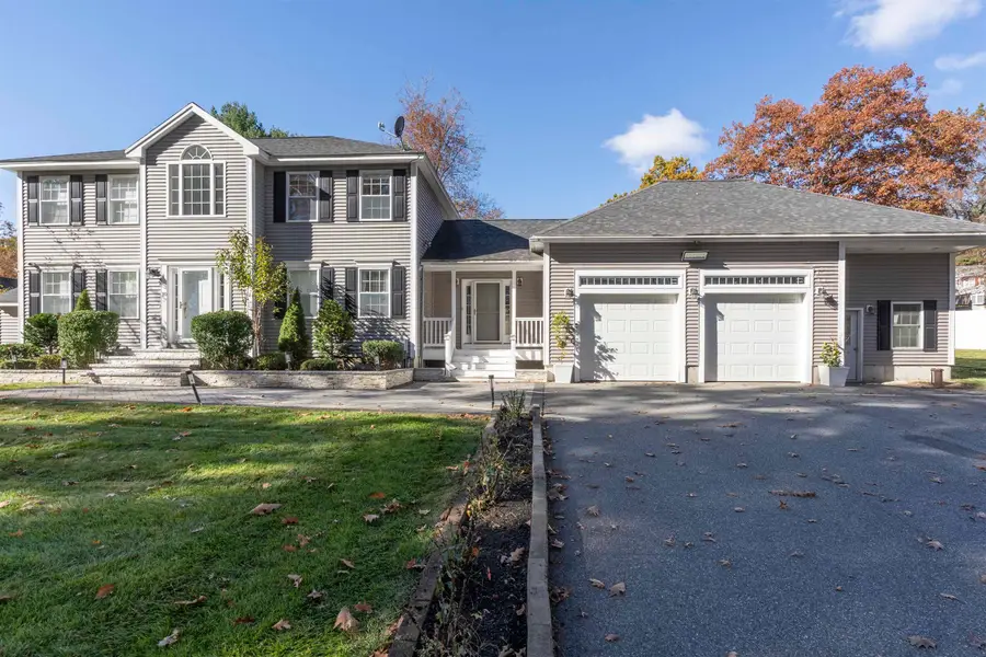 10 Evelyn Road, Salem, NH 03079 - Image #2