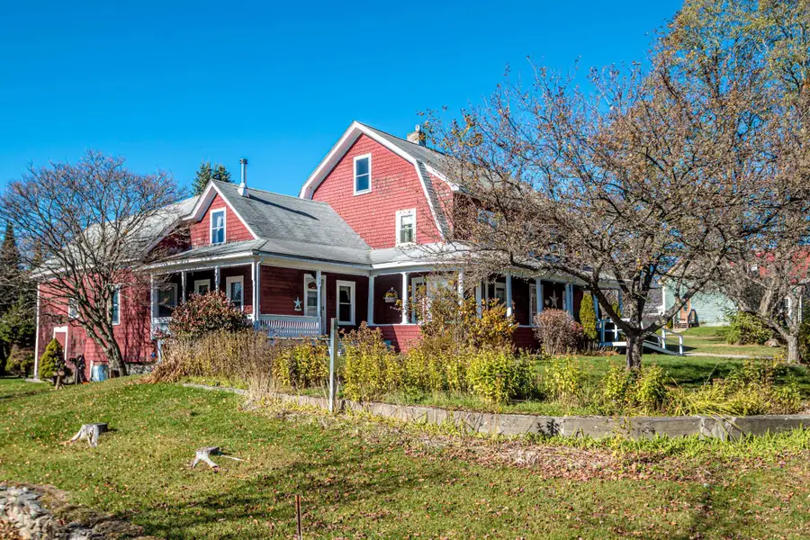 56 South Lunenburg Road, Lunenburg, VT 05906 - Image #2