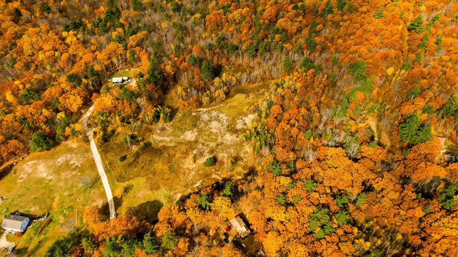 000 Willard Pond Road, Hancock, NH 03449 - Image #2