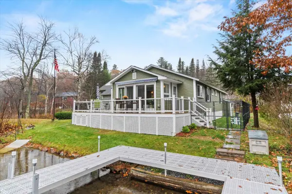 16 Stone Road, Stoddard, NH 03464