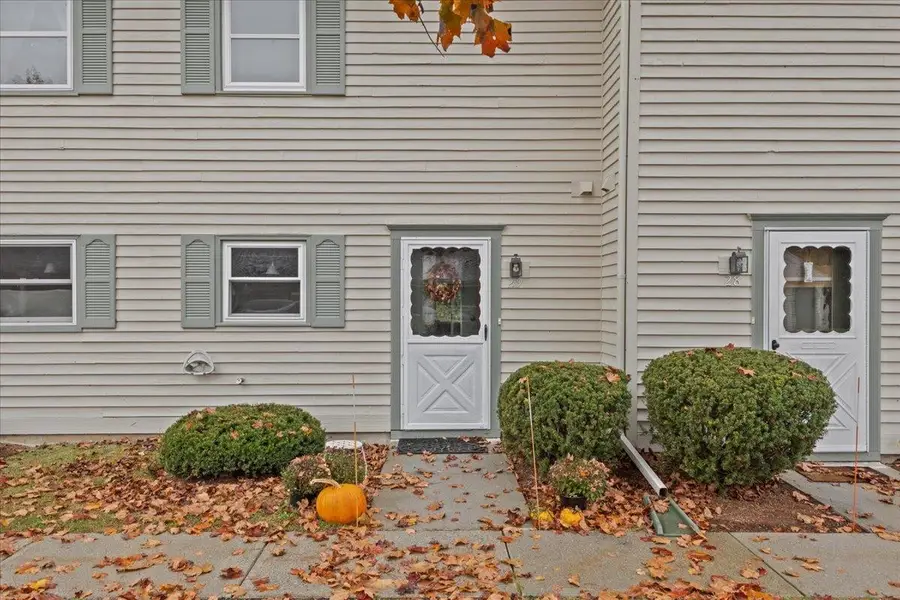 29 Densmore Drive, Essex Junction, VT 05452 - Image #2