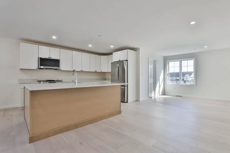 17 Autumn Lane, Raymond, NH 03077 - Image #2