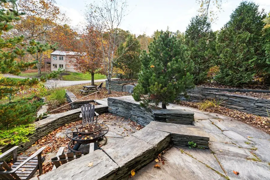 299 Mountain Road, Stowe, VT 05672 - Image #2