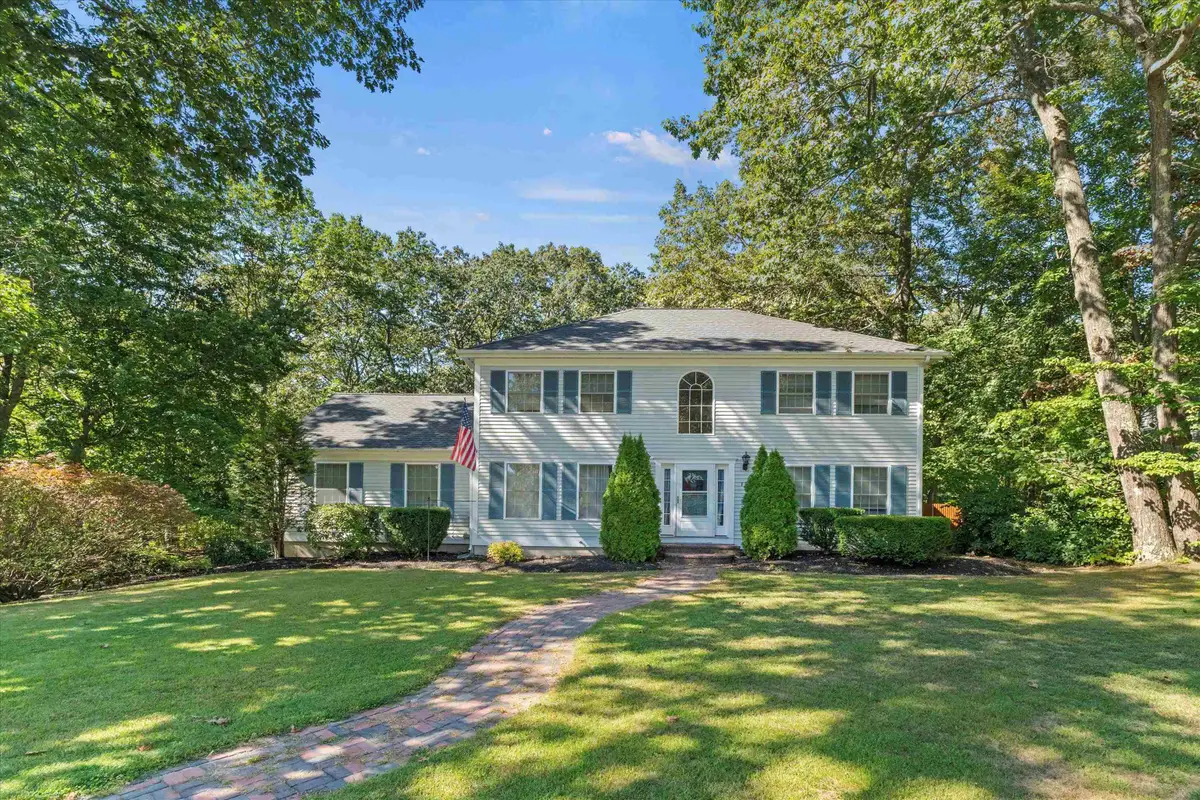 18 Julia Drive, Hooksett, NH 03106 - #1