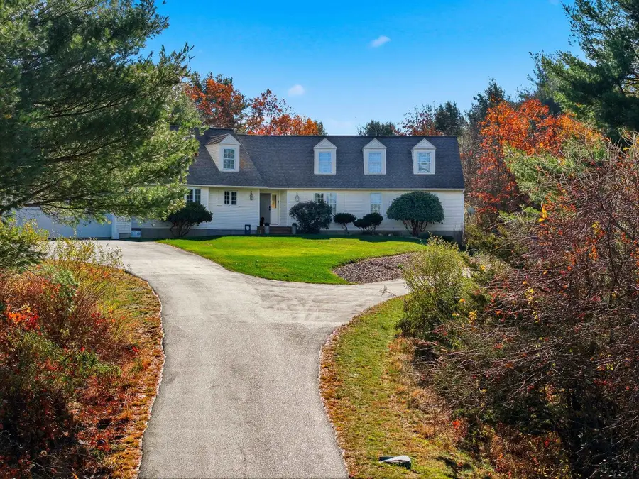 276 N Amherst Road, Bedford, NH 03110 - Image #3