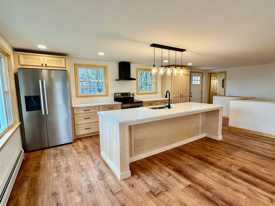 122 Raymond Avenue, Newport, VT 05855 - Image #3