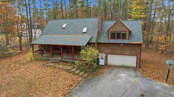 7 Bartlett Road, Brentwood, NH 03833