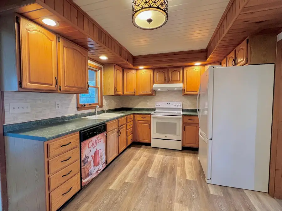 11 Amherst Terrace, Nashua, NH 03060 - Image #3