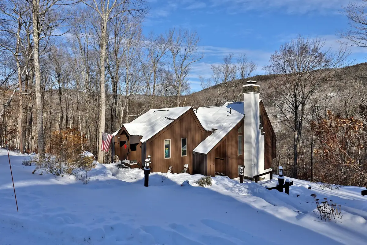 559 Crimson Hawk Road, Plymouth, VT 05056 - Image #1