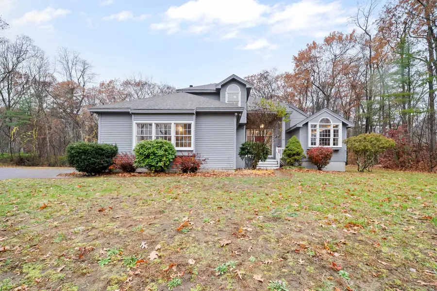 45 Sharon Road, Windham, NH 03087 - Image #3