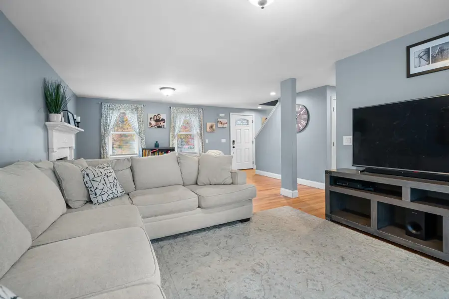 22 Dorothy Drive, Epping, NH 03042 - Image #3