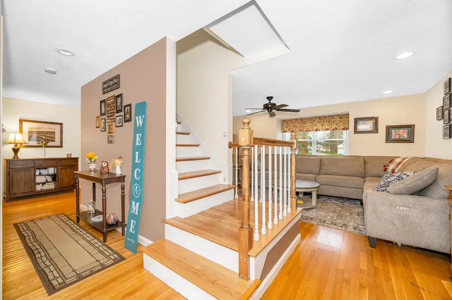 5 Meghan Drive, Nashua, NH 03063 - Image #3