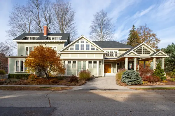 34 Pine Street, Exeter, NH 03833