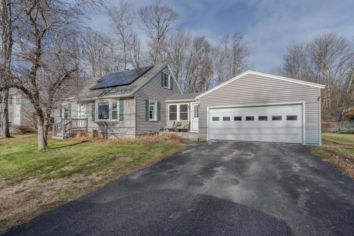 56 Chamberlain Street, Rochester, NH 03867 - Image #1