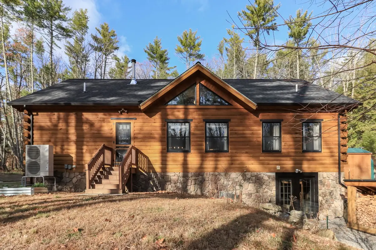 34 Lull Road, New Boston, NH 03070 - Image #1