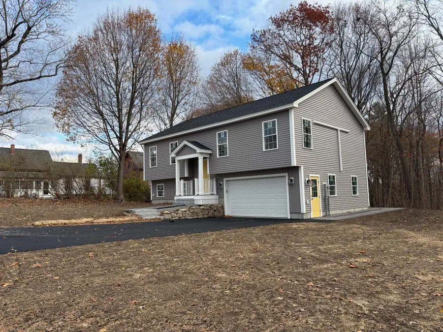 15 Bartlett Street, Epping, NH 03042 - Image #3