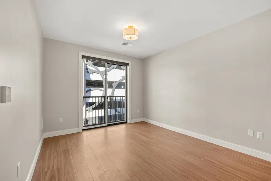 99 Foundry Place #206, Portsmouth, NH 03801 - Image #2