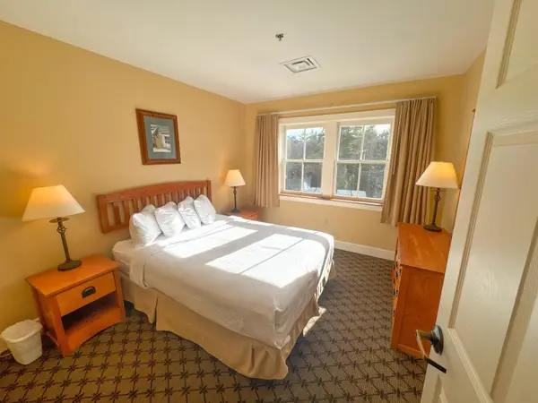 224 QIV Jackson Gore Inn, Ludlow, VT 05149