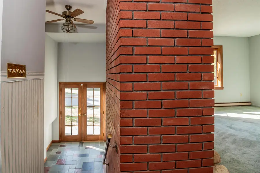 20 Andrews Avenue, South Burlington, VT 05403 - Image #3