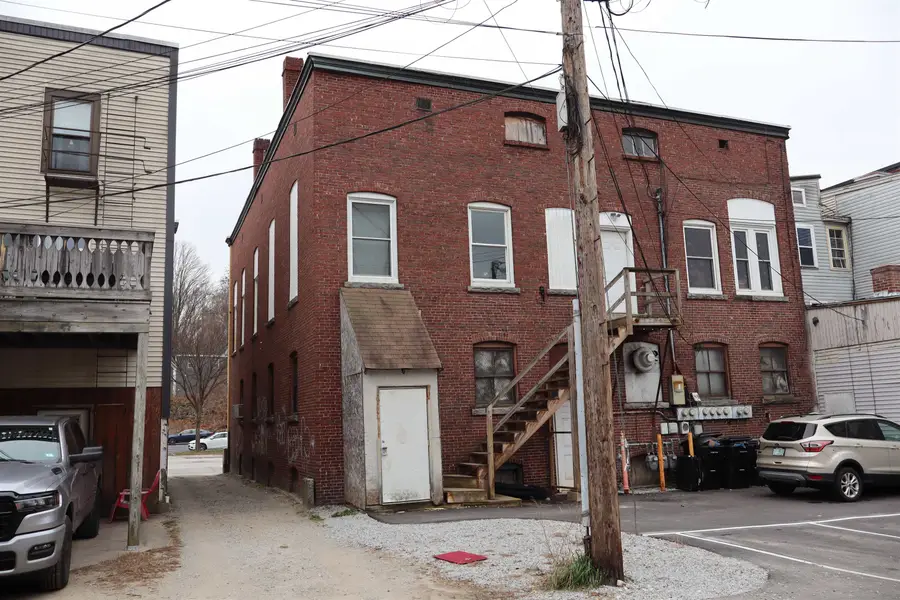 416 Central Street, Franklin, NH 03235 - Image #3