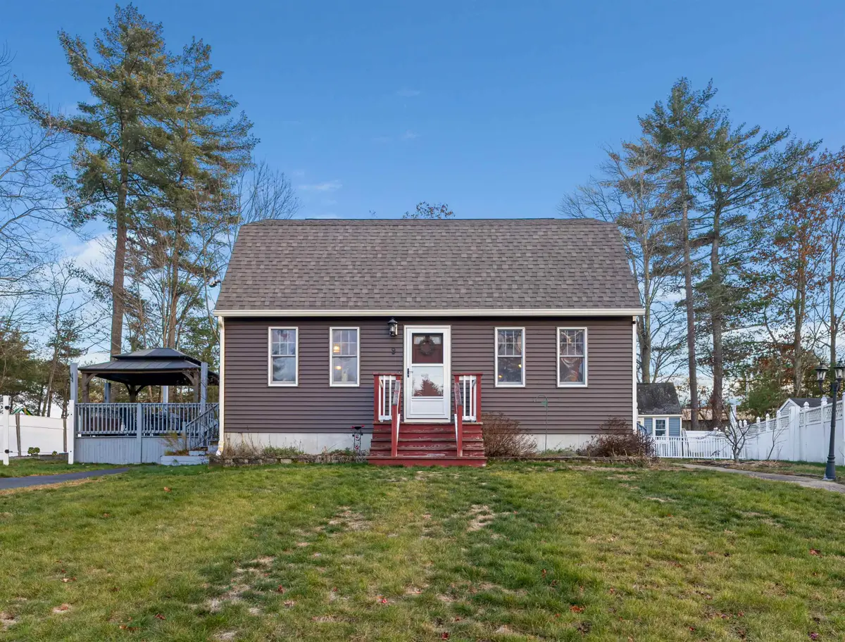 9 Weeping Willow Drive, Rochester, NH 03867 - #1
