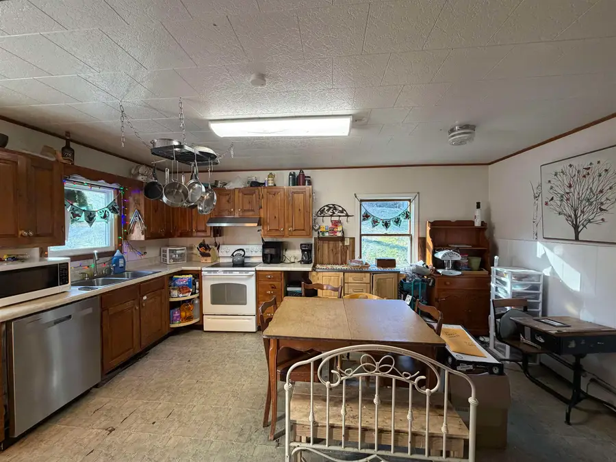 17 Pappas Road, Claremont, NH 03743 - Image #2