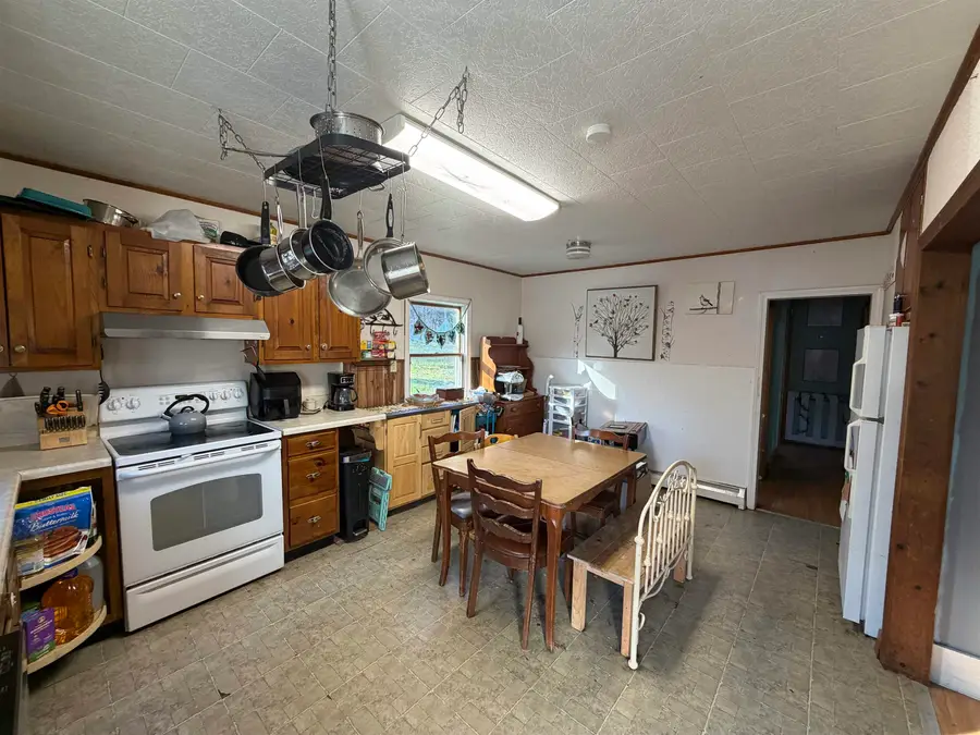 17 Pappas Road, Claremont, NH 03743 - Image #3