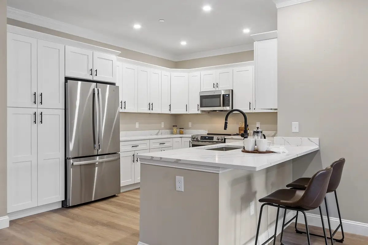 10100 S Willow Street #207, Manchester, NH 03103 - Image #1