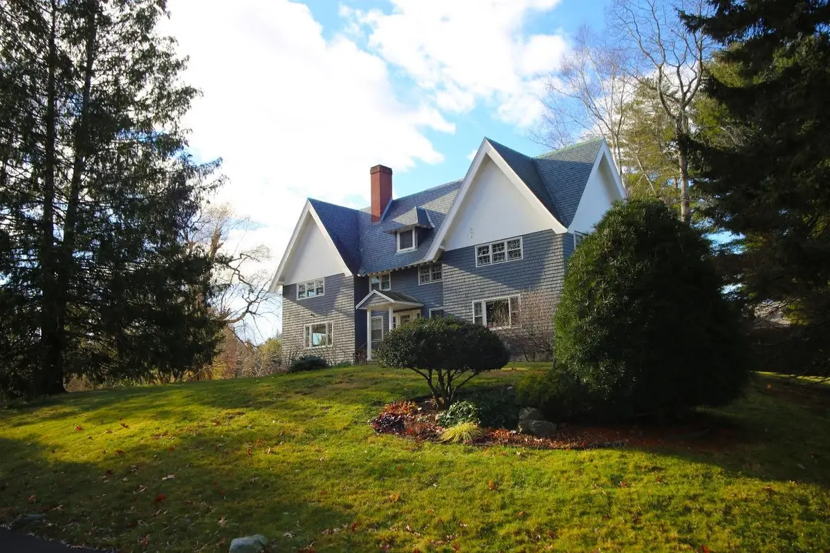 12 Stillwater Circle, Salem, NH 03079 - Image #1