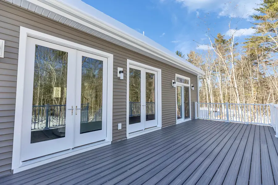 14 Overlook Circle, Auburn, NH 03032 - Image #3