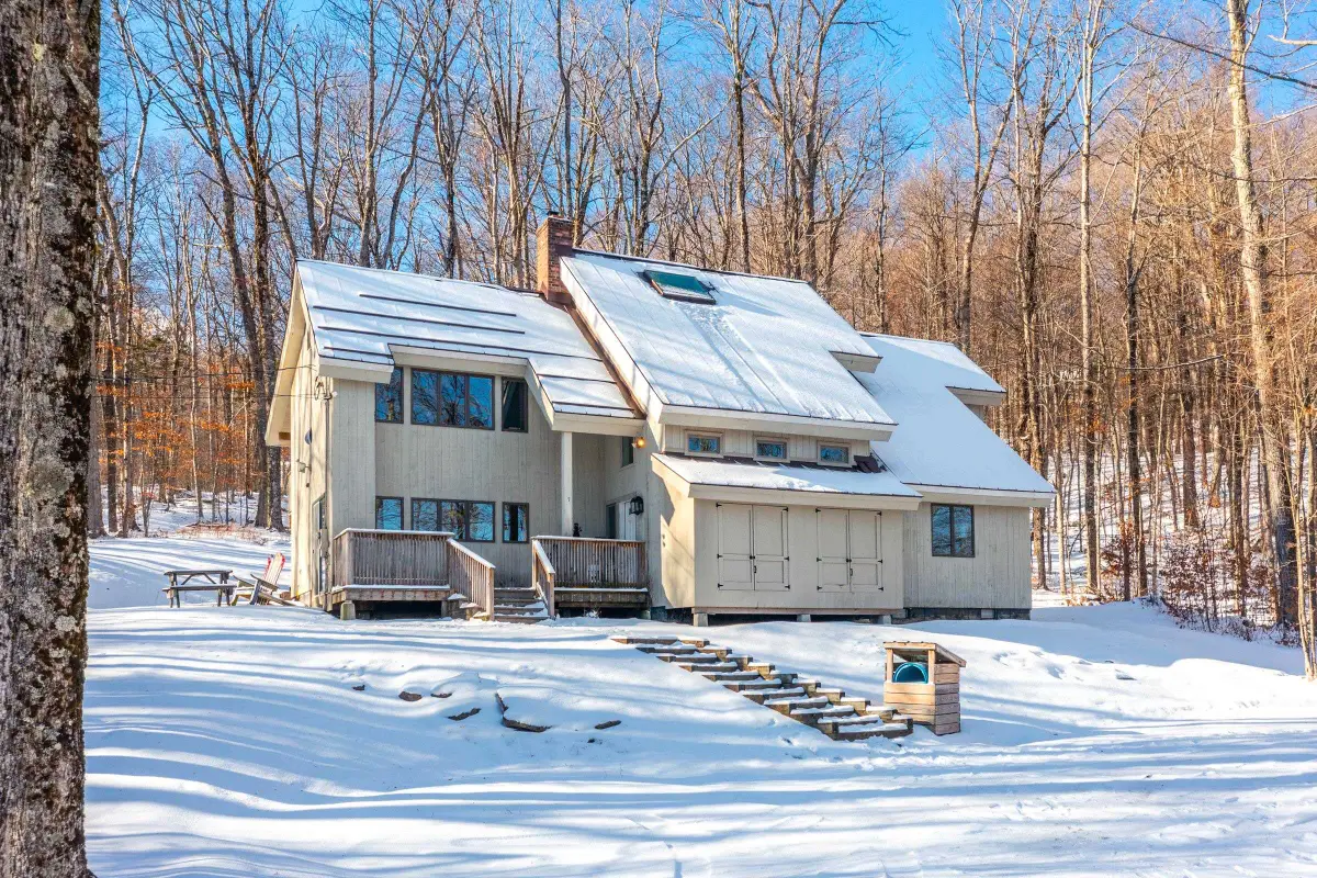 7 Roundtree Road, Winhall, VT 05340 - Image #1