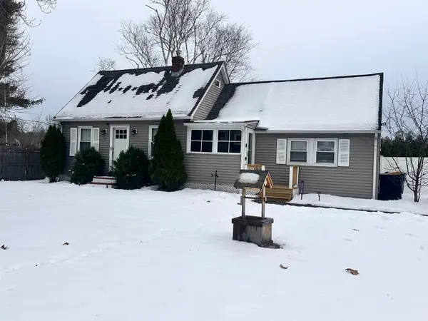 17 Walton Road, Plaistow, NH 03865