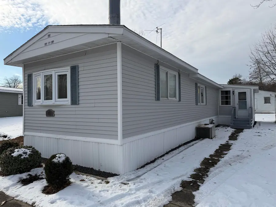 47 Scott Avenue, Seabrook, NH 03874 - Image #2