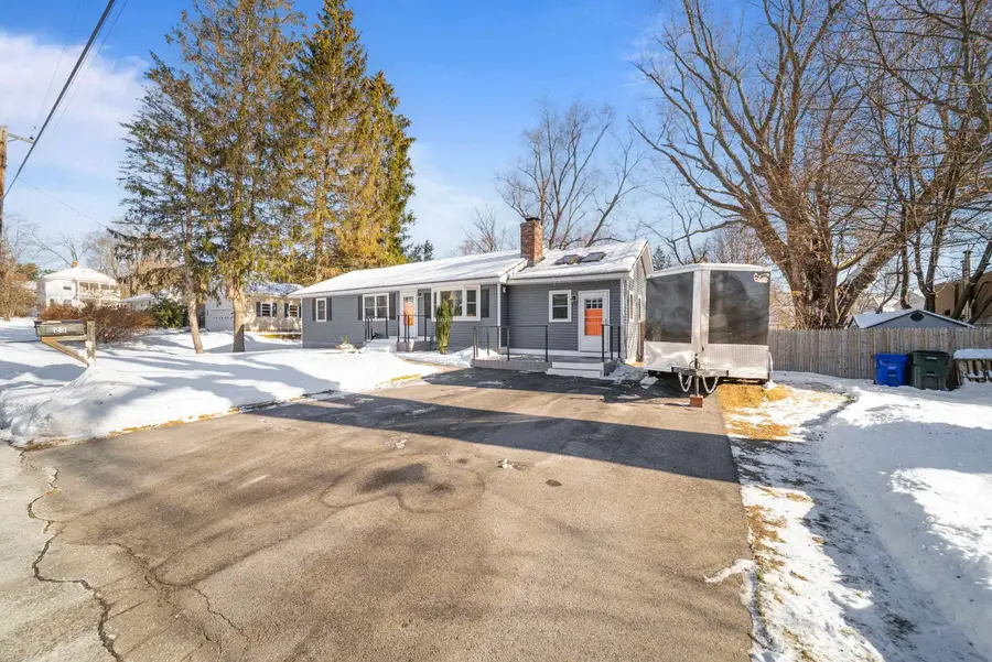 23 Pennsylvania Avenue, Manchester, NH 03104 - Image #3