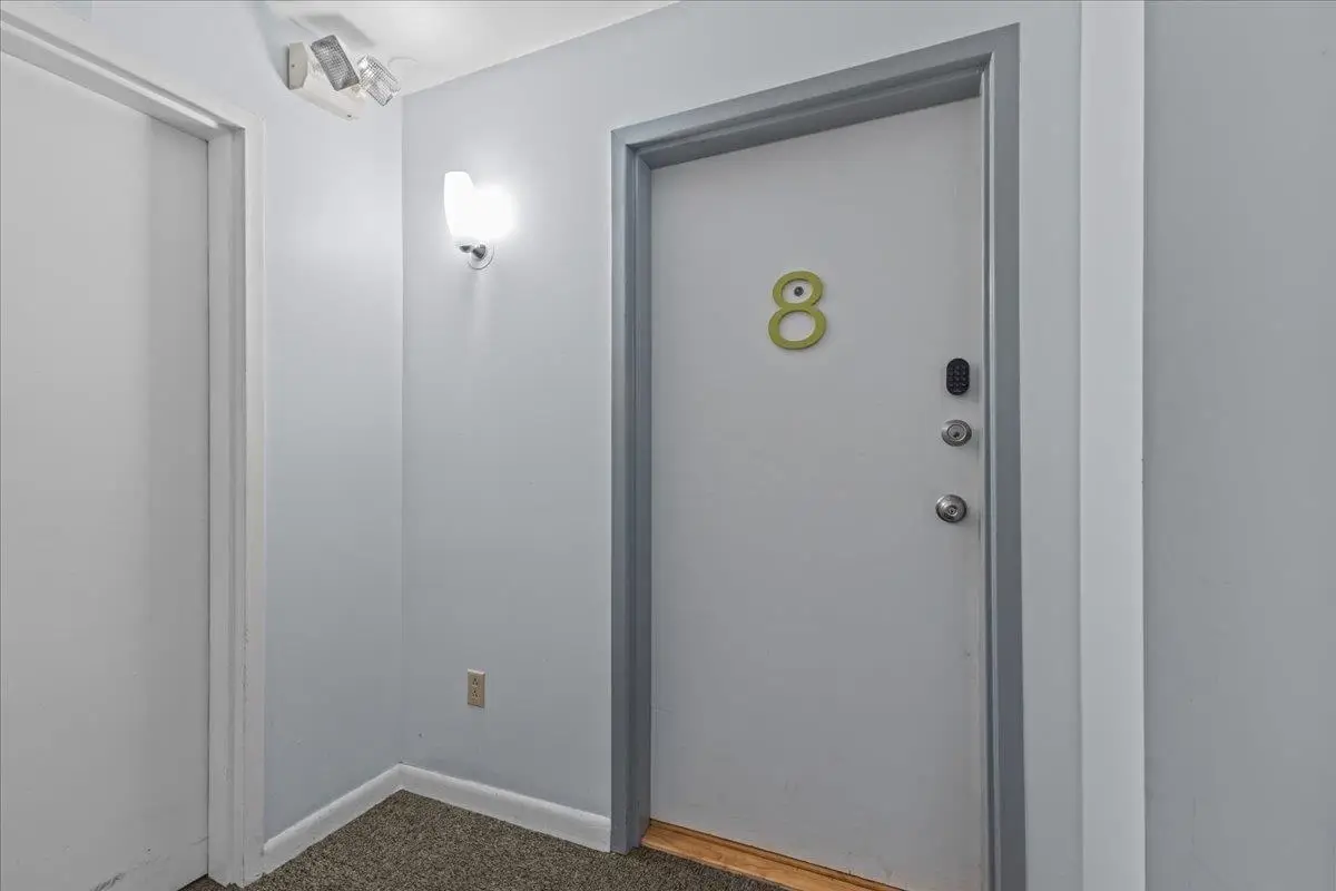 230 College Street #8, Burlington, VT 05401 - Image #1